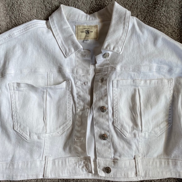 Cropped White Denim Jacket - Picture 2 of 6